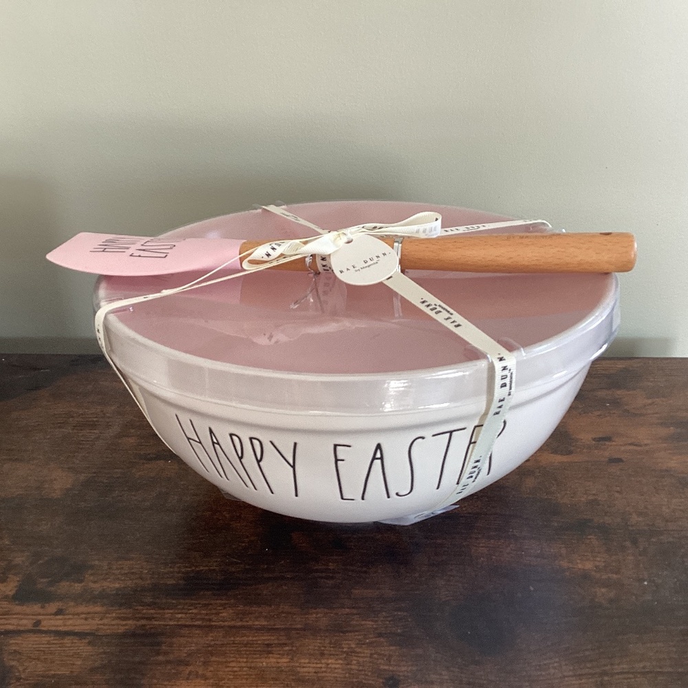 Rae Dunn Happy Easter mixing bowl
